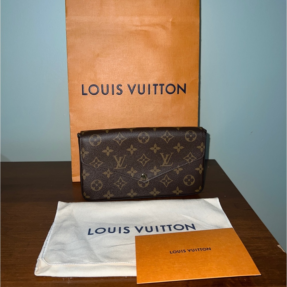 Louis Vuitton Felicie Pochette - Picture 2 of 13